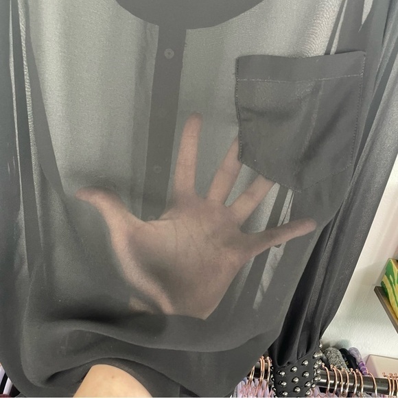 DOUBLE Zero Black Sheer Studded Hi Low Blouse - Picture 7 of 8